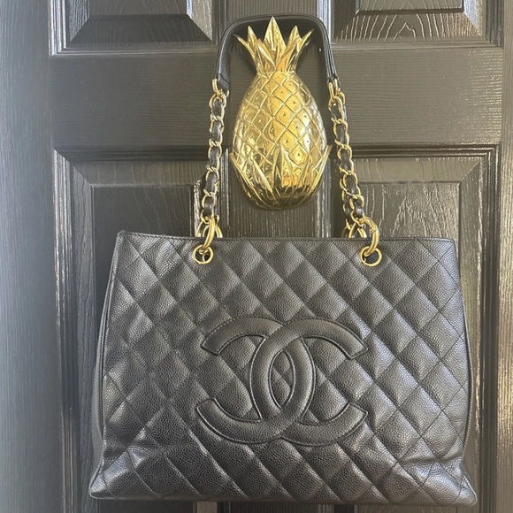 CHANEL Handbags - Chanel GST Grand Shopping Tote Black Caviar Leather Gold Hardware Auth Card Box
